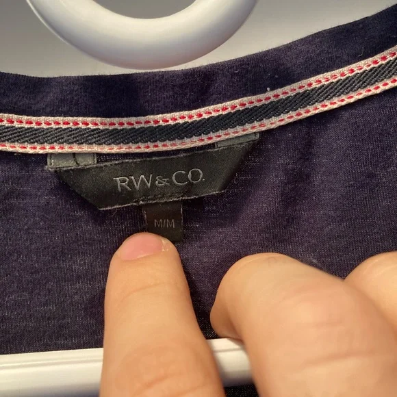 2 Rw&Co t-shirts! Good condition - Picture 2 of 4